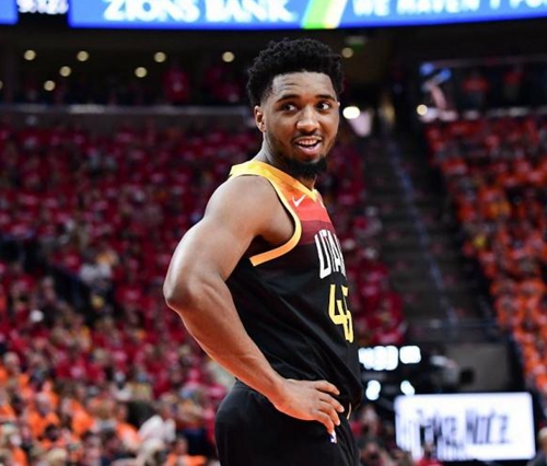 机会来了！篮网最后一张“入场券”，曾凡博能否抓住？